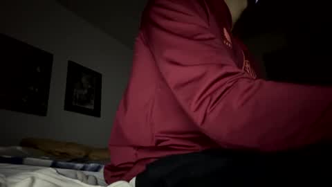 Snapshot of jeanpierbello7 chatting on 12-30-24, 08:32 jean pier bello Silva online show from 12-30-24, 08:32