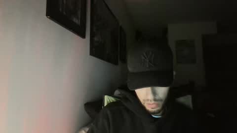 Snapshot of jeanpierbello7 chatting on 12-31-24, 05:55 jean pier bello Silva online show from 12-31-24, 05:55