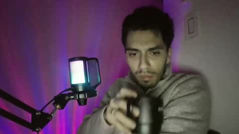 Snapshot of jeanpierbello7 chatting on 02-10-25, 07:04 jean pier bello Silva online show from 02-10-25, 07:04