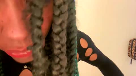 Snapshot of jeddahdolly chatting on 01-11-25, 03:52 jeddahdolly online show from 01-11-25, 03:52
