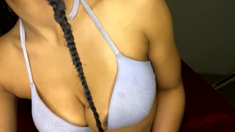 Snapshot of jeddahdolly chatting on 01-17-25, 10:56 jeddahdolly online show from 01-17-25, 10:56