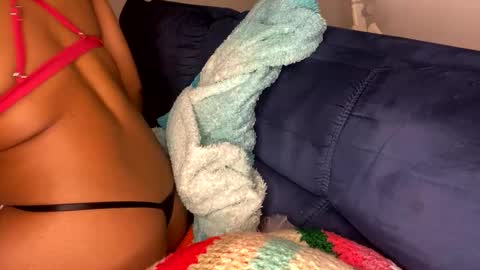 Snapshot of jeddahdolly chatting on 11-14-25, 05:50 jeddahdolly online show from 11-14-25, 05:50