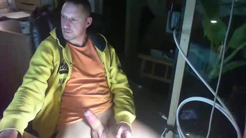 Snapshot of jef74700 chatting on 01-19-25, 04:22 Jrme online show from 01-19-25, 04:22