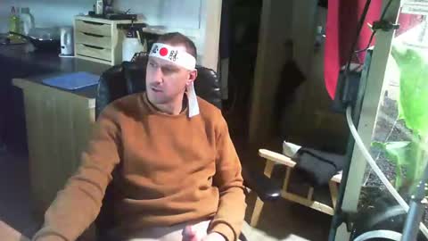 Snapshot of jef74700 chatting on 01-21-25, 06:22 Jrme online show from 01-21-25, 06:22