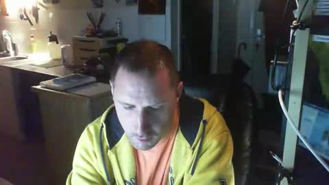 Snapshot of jef74700 chatting on 02-01-25, 02:16 Jrme online show from 02-01-25, 02:16