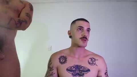 Snapshot of jeff_cube chatting on 02-05-25, 09:29 Jeff and Mugi Independent model online show from 02-05-25, 09:29