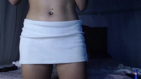 Snapshot of jeiby_sawyer chatting on 02-16-25, 06:43 Jeiby online show from 02-16-25, 06:43