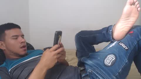 jeicob_florez_ online show from 10-08-25, 01:53