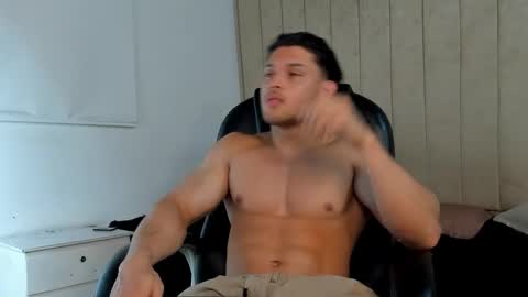 jeicob gagnon online show from 10-22-25, 07:52