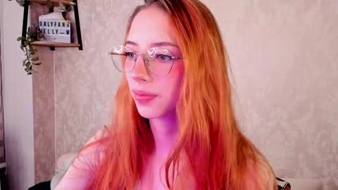 Jelly  online show from 11-23-25, 12:43