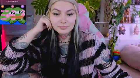 Jelya online show from 10-18-25, 11:33