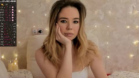 EvaSileZ online show from 12-21-25, 09:38