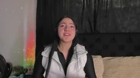 jeniferpowell_nm online show from 10-18-25, 07:03