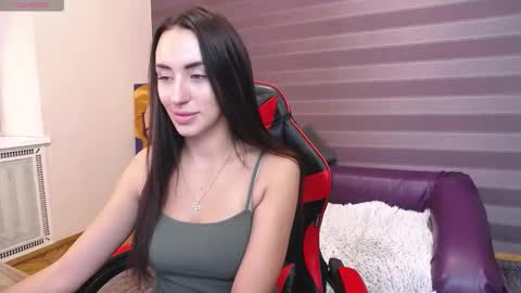 Kira online show from 10-14-25, 06:36