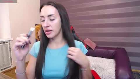 Kira online show from 10-28-25, 07:56