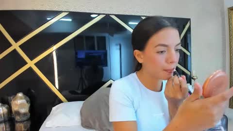 Samanta online show from 10-24-25, 05:09