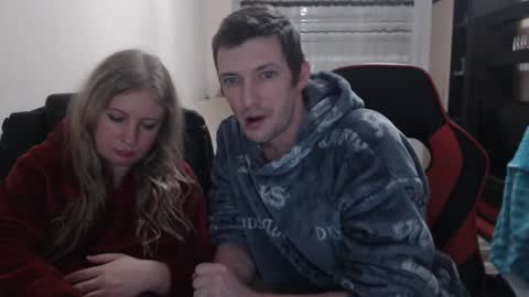 JenisAndPeter online show from 02-10-25, 08:42