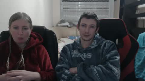 JenisAndPeter online show from 02-11-25, 07:16