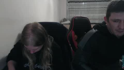 JenisAndPeter online show from 10-10-25, 07:57