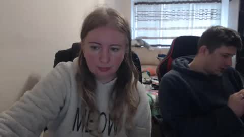 JenisAndPeter online show from 11-10-25, 06:56