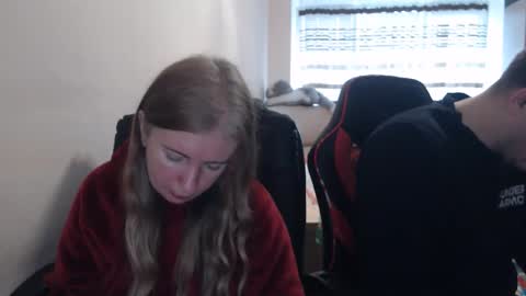 JenisAndPeter online show from 11-15-25, 08:00