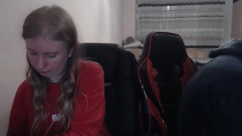 JenisAndPeter online show from 11-17-25, 08:25