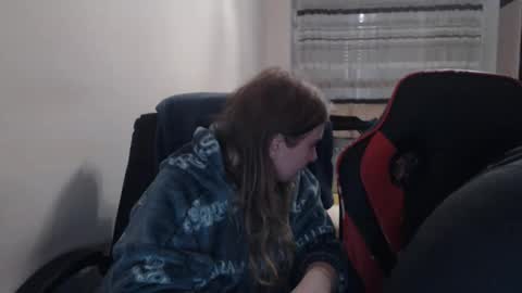 JenisAndPeter online show from 12-05-25, 05:09