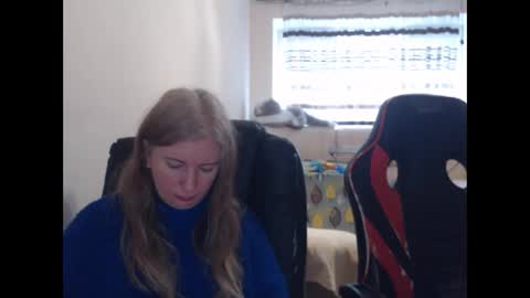 JenisAndPeter online show from 02-25-26, 08:24