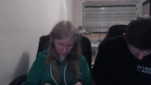 JenisAndPeter online show from 03-27-26, 08:30