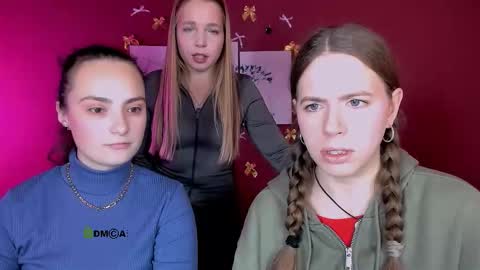 jenna_elayne online show from 12-20-25, 10:00