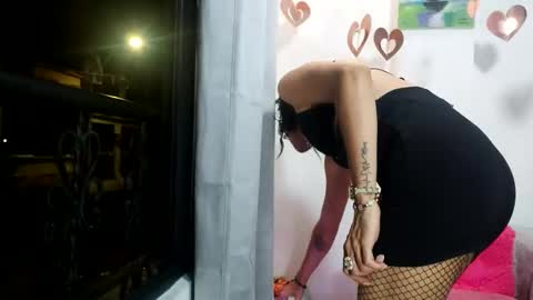  Isabella  online show from 11-26-25, 10:16