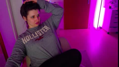 Snapshot of jenna_sxy19 chatting on 11-03-25, 05:25 jennasxy19 online show from 11-03-25, 05:25