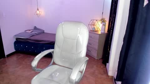 jennaa_cooper online show from 09-25-25, 08:23