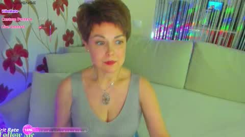 Jenn online show from 02-22-26, 01:31
