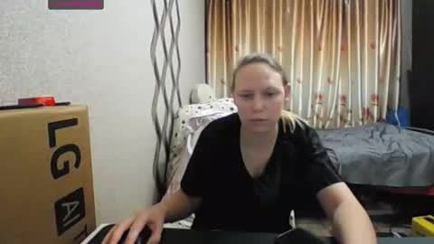 JenniDeep online show from 11-30-25, 08:46