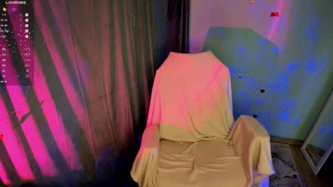 Jennie online show from 10-06-25, 06:49