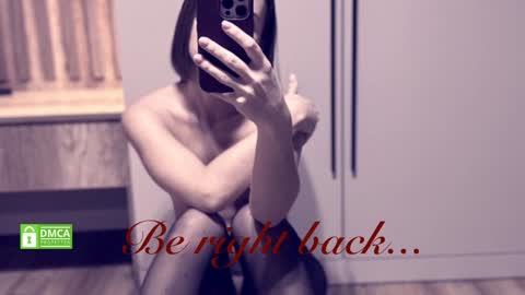 Snapshot of jenniee_ chatting on 02-05-25, 12:38 Jennie online show from 02-05-25, 12:38