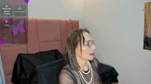 Snapshot of jennierosse chatting on 04-15-26, 12:34 Jennie online show from 04-15-26, 12:34