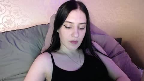 Helen online show from 02-22-25, 01:11