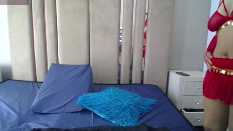 Snapshot of jennifer_0717 chatting on 02-09-26, 10:14 Jennifer online show from 02-09-26, 10:14