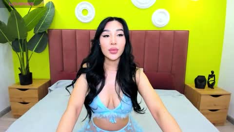 Jennifer online show from 10-14-25, 01:28