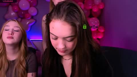 Snapshot of jennifer_sheil chatting on 02-12-26, 08:37 jennifer_sheil online show from 02-12-26, 08:37