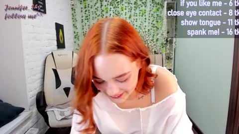 Jennifer online show from 12-22-24, 01:22