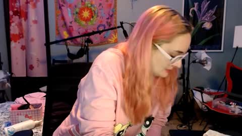 Jennifer Gwen online show from 03-05-25, 01:31