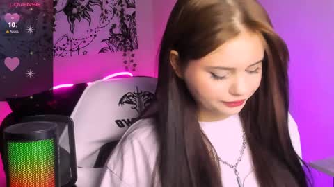 Snapshot of jenniferwandis77 chatting on 12-13-24, 03:32 Jenni online show from 12-13-24, 03:32