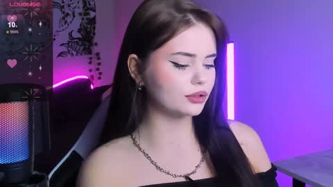 Snapshot of jenniferwandis77 chatting on 12-16-24, 06:32 Jenni online show from 12-16-24, 06:32