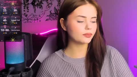 Snapshot of jenniferwandis77 chatting on 12-17-24, 07:15 Jenni online show from 12-17-24, 07:15