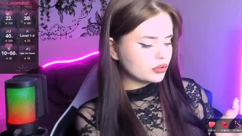 Snapshot of jenniferwandis77 chatting on 12-18-24, 12:40 Jenni online show from 12-18-24, 12:40