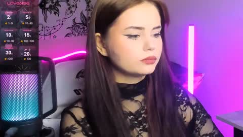 Snapshot of jenniferwandis77 chatting on 12-19-24, 05:08 Jenni online show from 12-19-24, 05:08