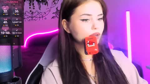 Snapshot of jenniferwandis77 chatting on 12-21-24, 06:34 Jenni online show from 12-21-24, 06:34